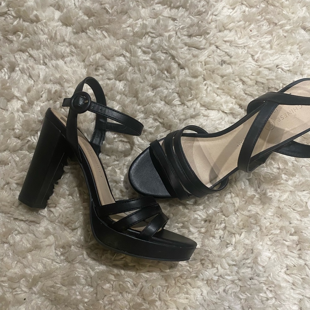 Chinese Laundry 4 1/2” black strap oh heels.